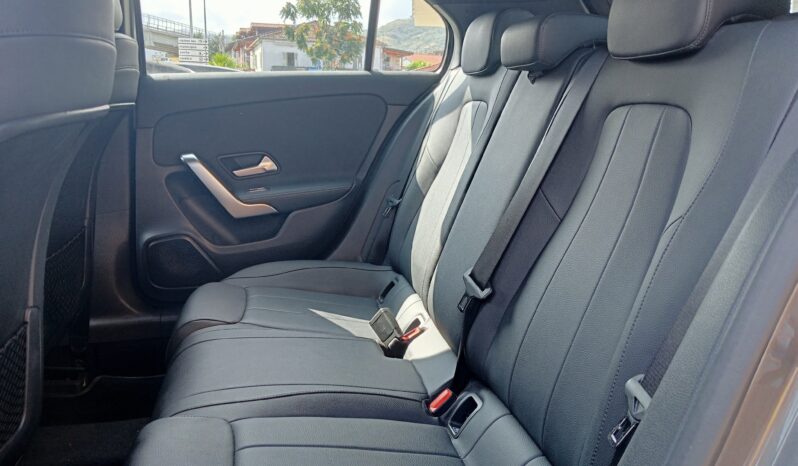 Mercedes Classe A 180d Automatic Sport Extra full