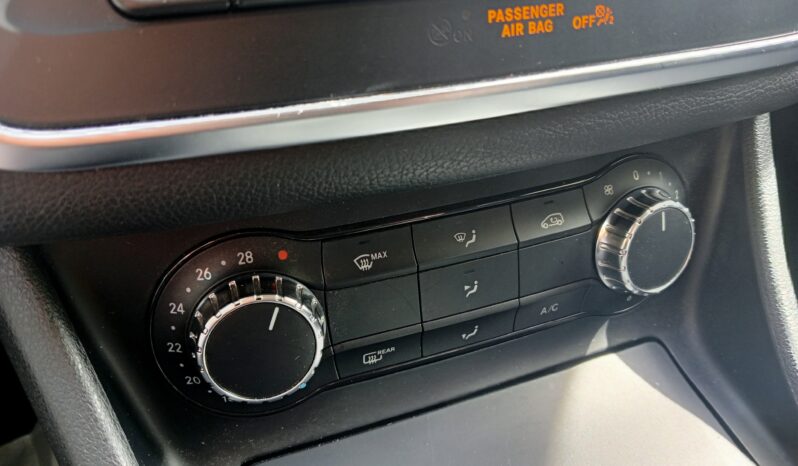 Mercedes-Benz GLA 180 d Executive full