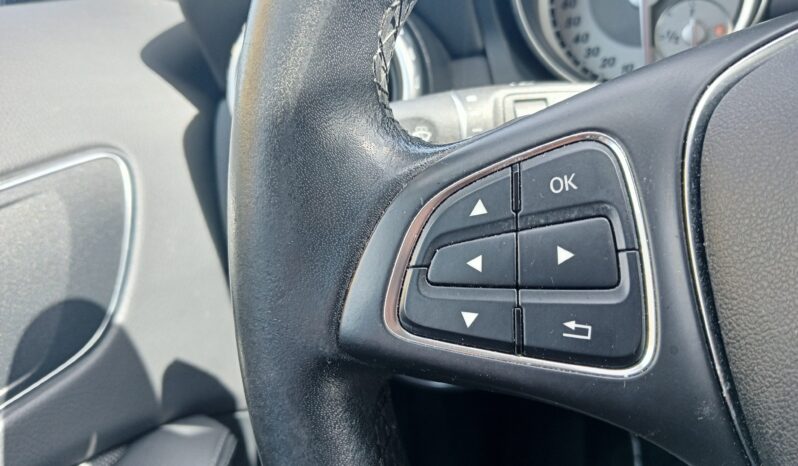 Mercedes-Benz GLA 180 d Executive full