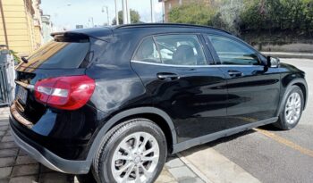 Mercedes-Benz GLA 180 d Executive full